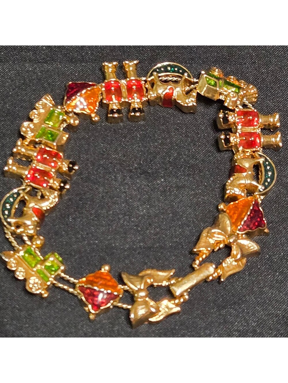 Vintage Avon Christmas Charm Link Slide Bracelet Toy Soldier Train Bells 7.5"